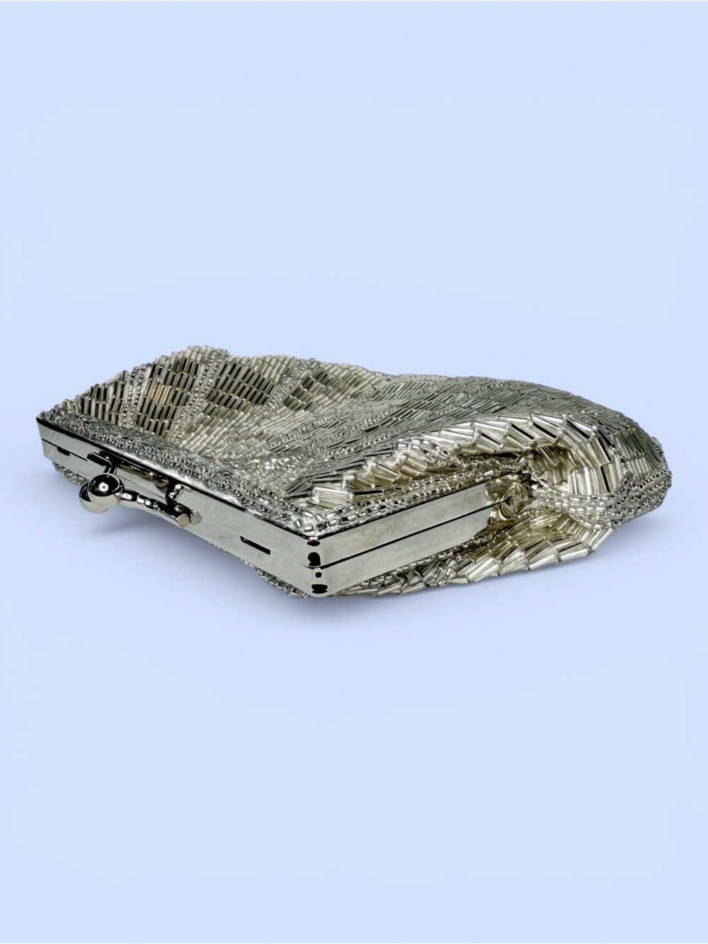 VTG La Regale Evening Bag Silver Beaded Shell Shaped Clutch Crossbody Kiss Lock - Picture 5 of 9